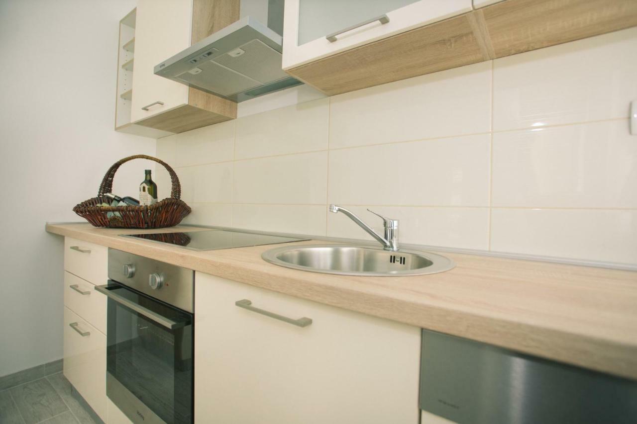 Apartments Kampanel Kaštela المظهر الخارجي الصورة