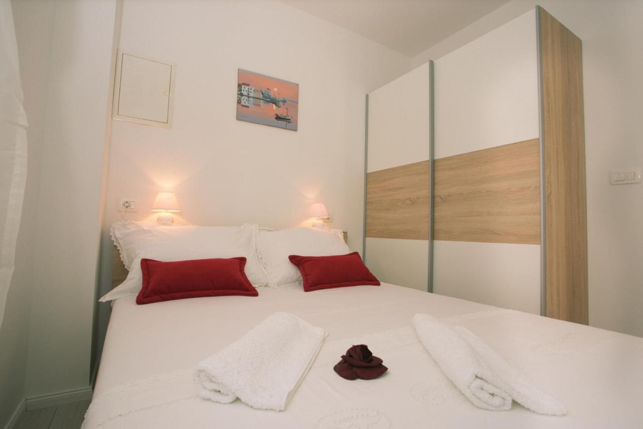 Apartments Kampanel Kaštela المظهر الخارجي الصورة